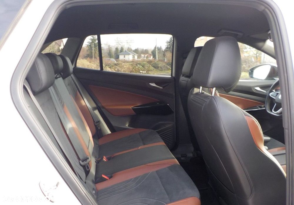 Volkswagen ID.4 - 15