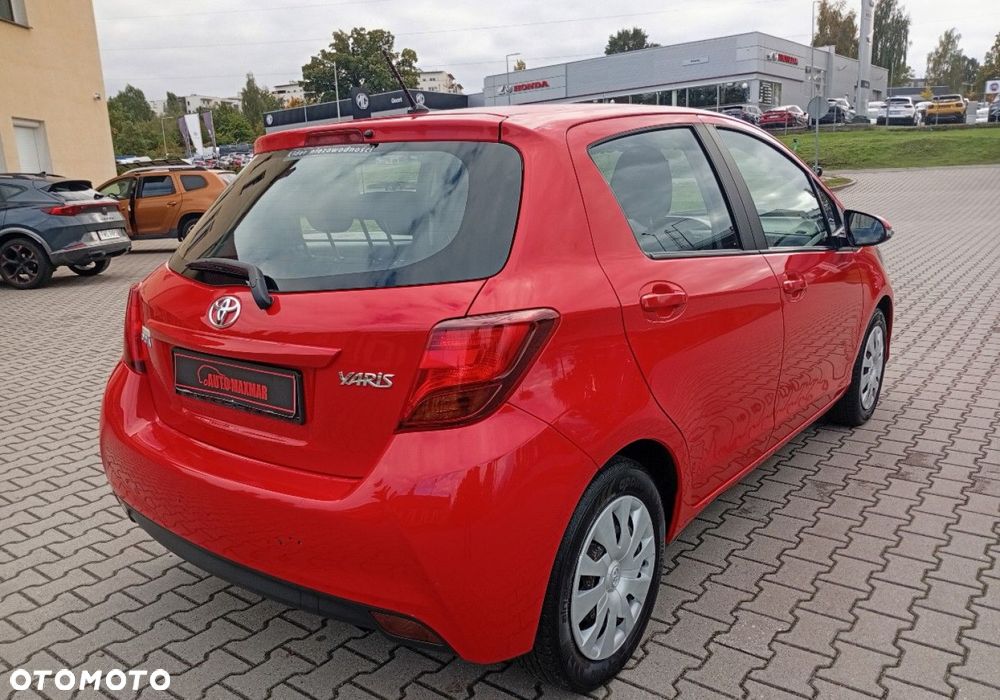 Toyota Yaris - 4