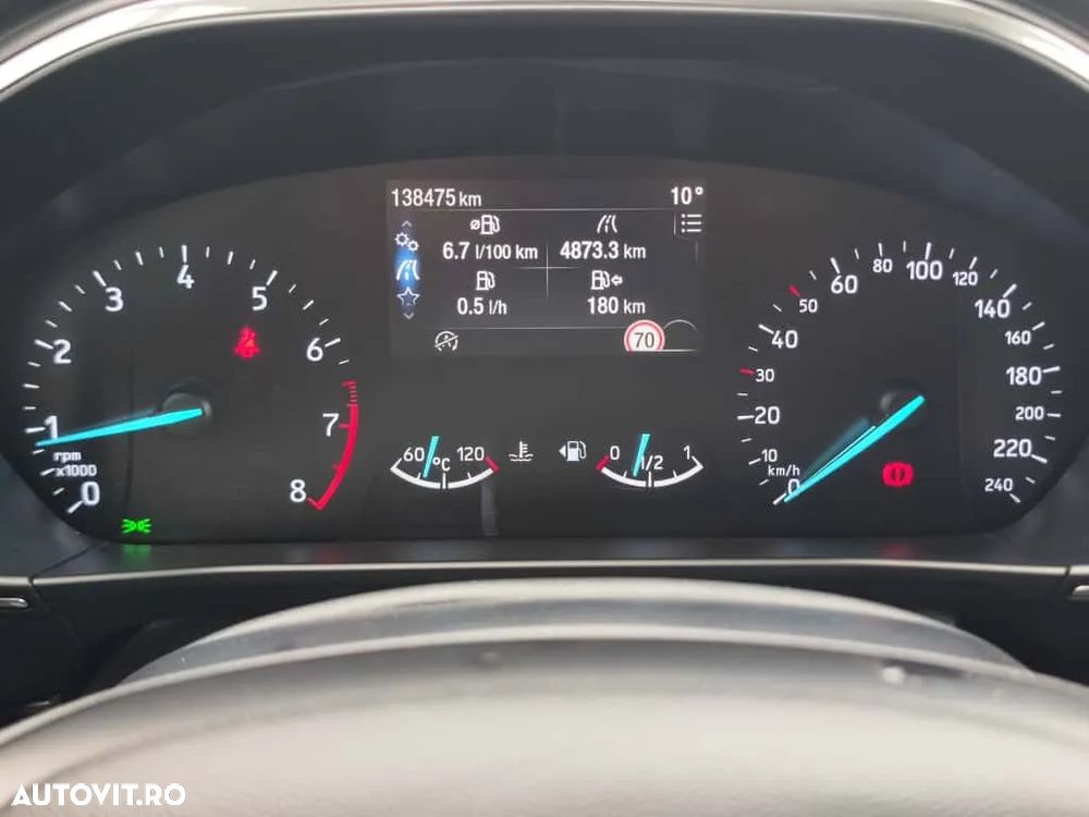 Ford Focus 1.0 EcoBoost Trend Edition - 27