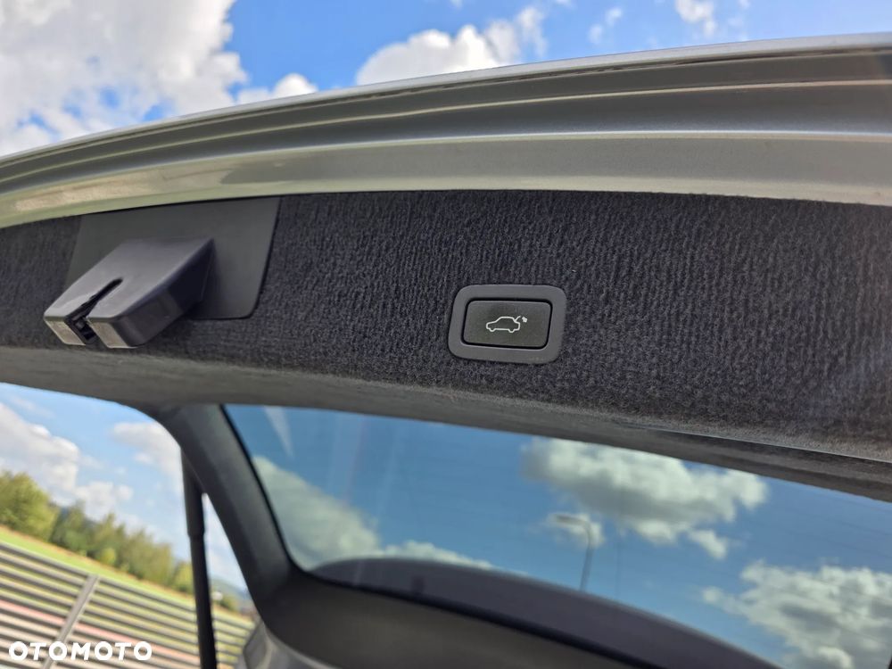 Volvo XC 60 D4 Geartronic Kinetic - 32