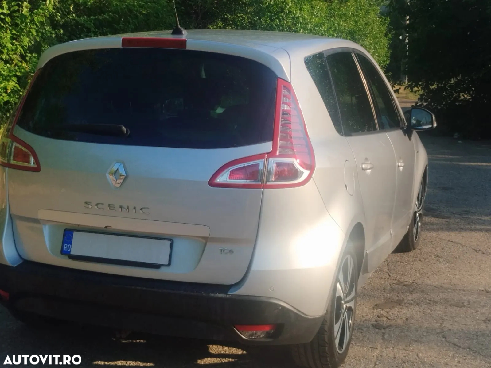 Renault Scenic TCe 130 Bose Edition - 9