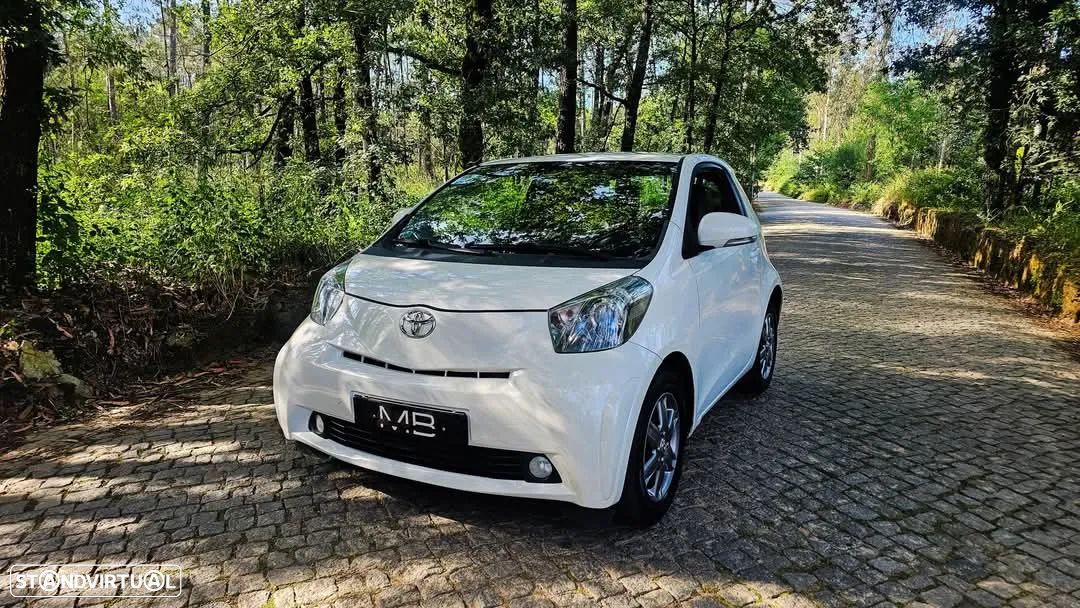 Toyota iQ 1.0 VVT-i Essential+AC - 1