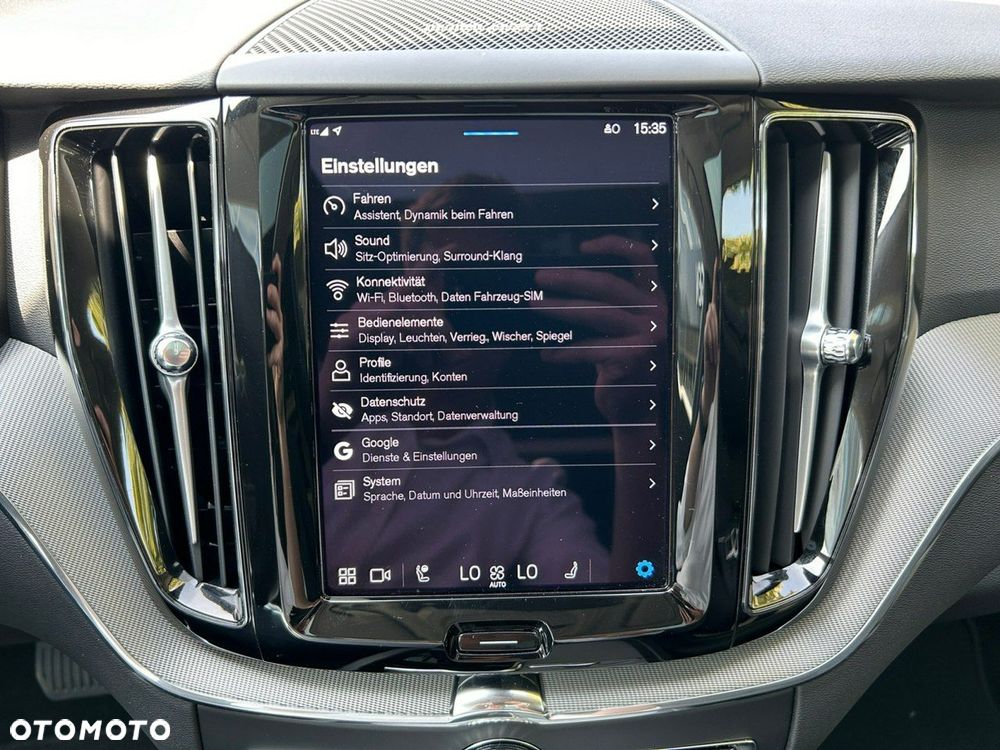 Volvo XC 60 B4 B Plus Dark - 27