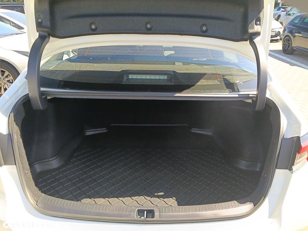 Toyota Corolla 1.6 Comfort MS - 16