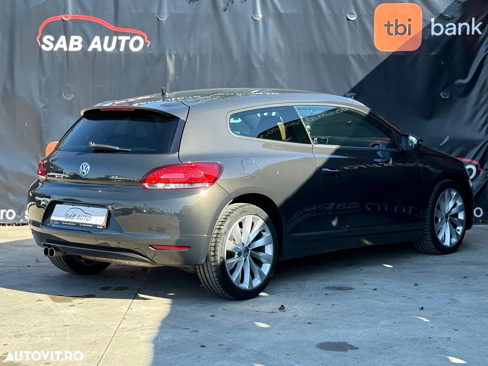 Volkswagen Scirocco 2.0 TDI DSG Edition - 4