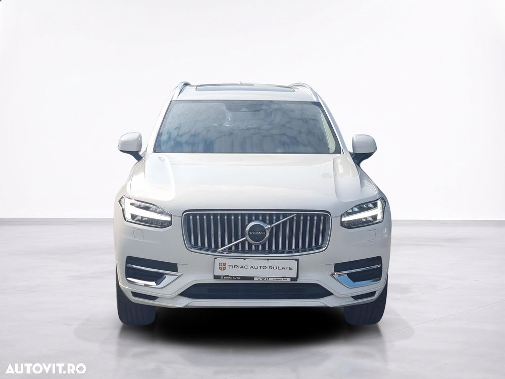 VOLVO XC90 2022 — imagine 8