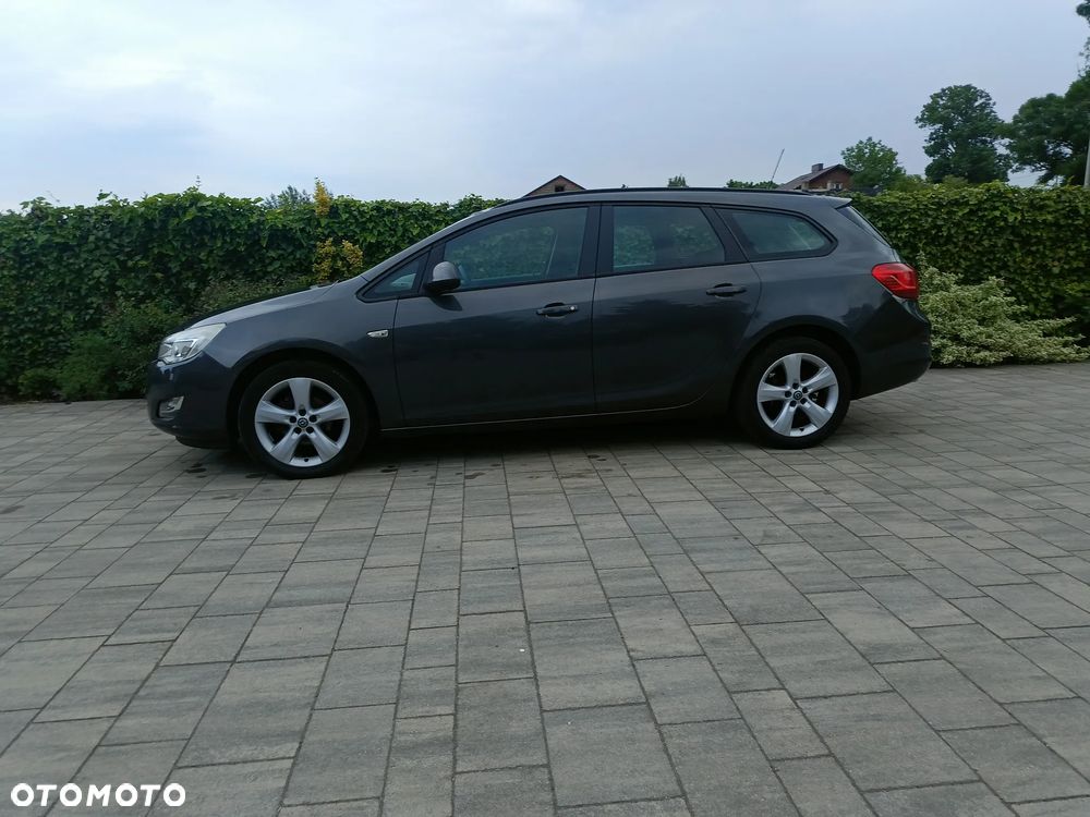 Opel Astra 1.4 Turbo Color Edition - 2