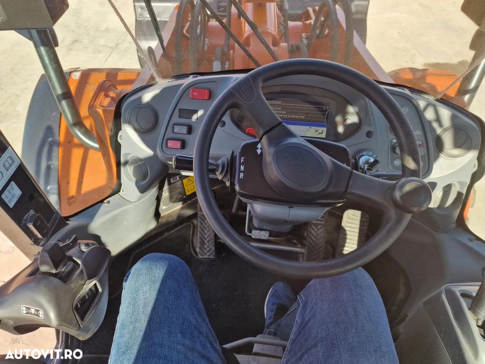 Hitachi ZW220, 2.140h, 8.833 km, CUPLA RAPIDA, CUPA 3,5mc, Masa operationala 20t, Anvelope Goodyear profil L5 90% ok, Gresare automata, VIRARE JOYSTICK, consum mediu 14,6l/h, an fabr 2020, camera spate, ridica la 4,2m,  CA NOU-PROMOTIE 119.900 EUR+Tva - 38