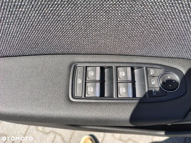 Renault Captur - 10