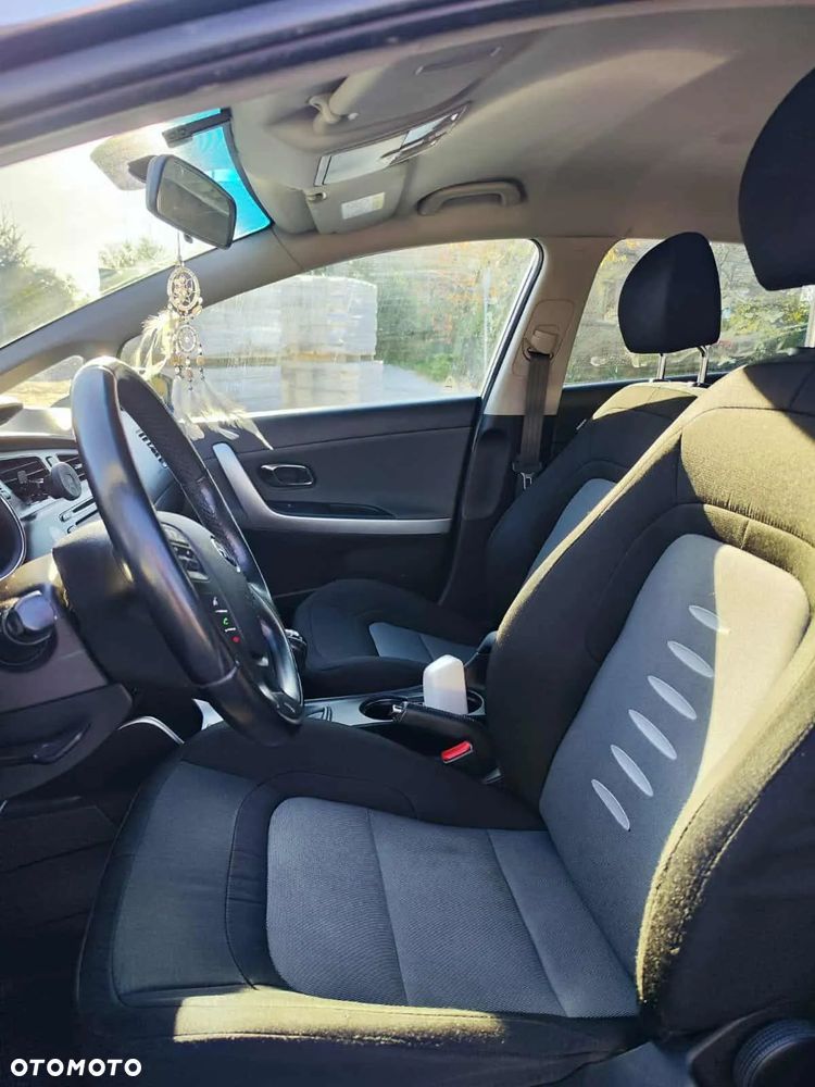 Kia Ceed - 9