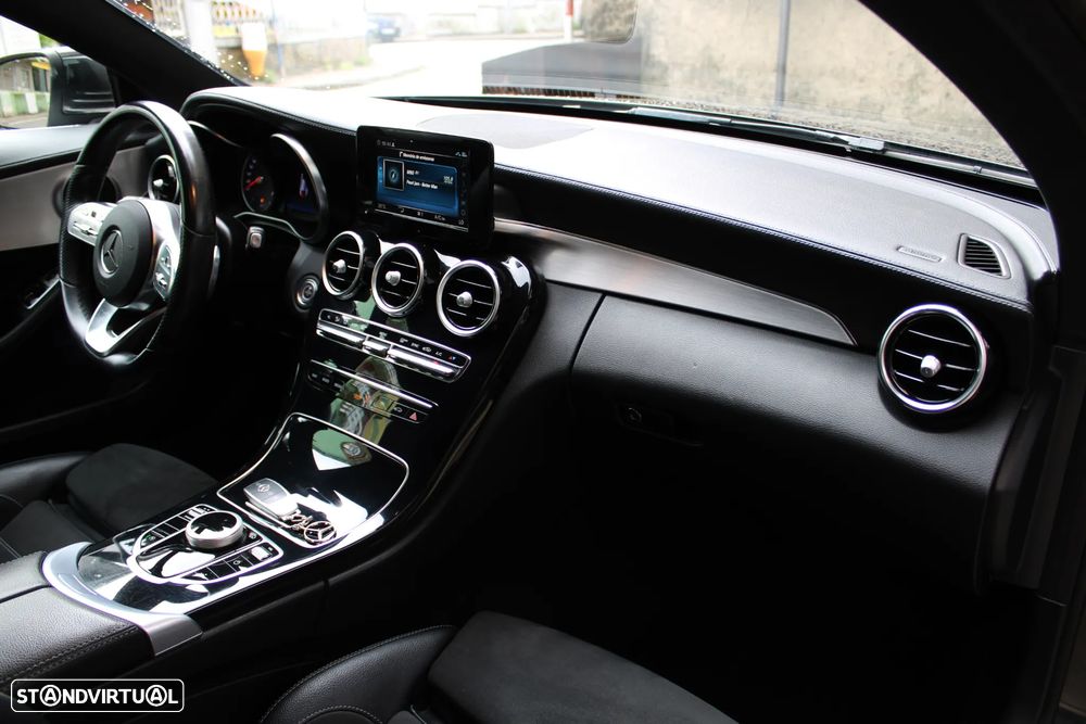 Mercedes-Benz C 300 AMG Line - 30