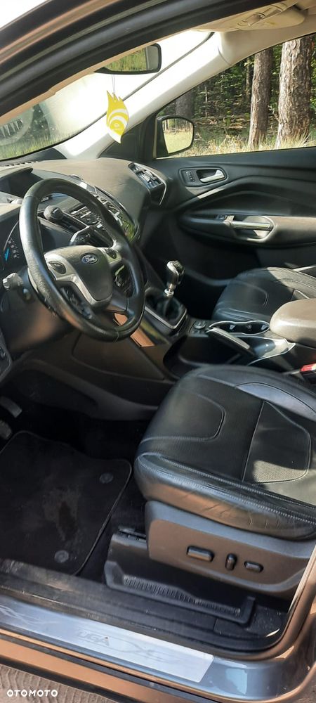 Ford Kuga - 2