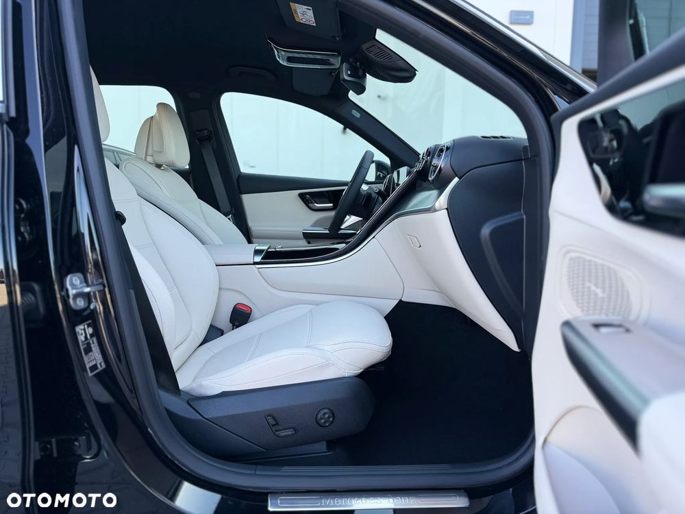 Mercedes-Benz GLC - 23