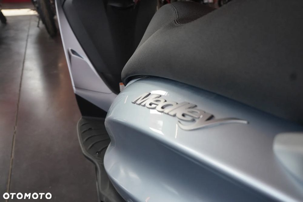 Piaggio Medley - 7