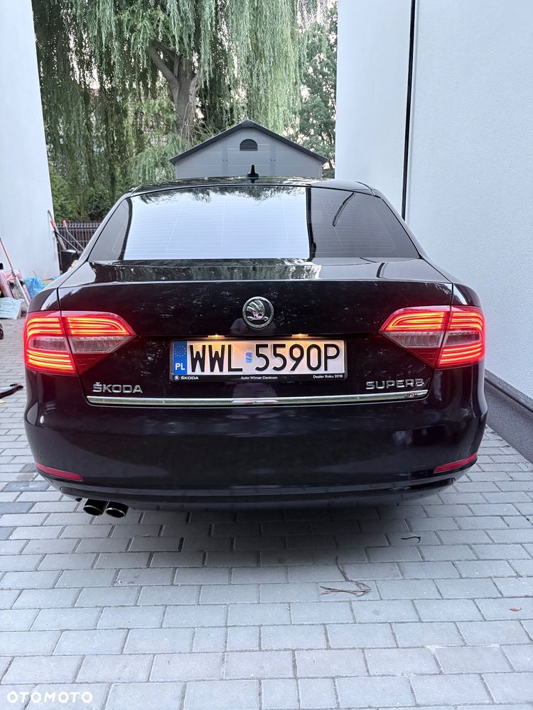 Skoda Superb 2.0 TDI 4x4 Ambition DSG - 32