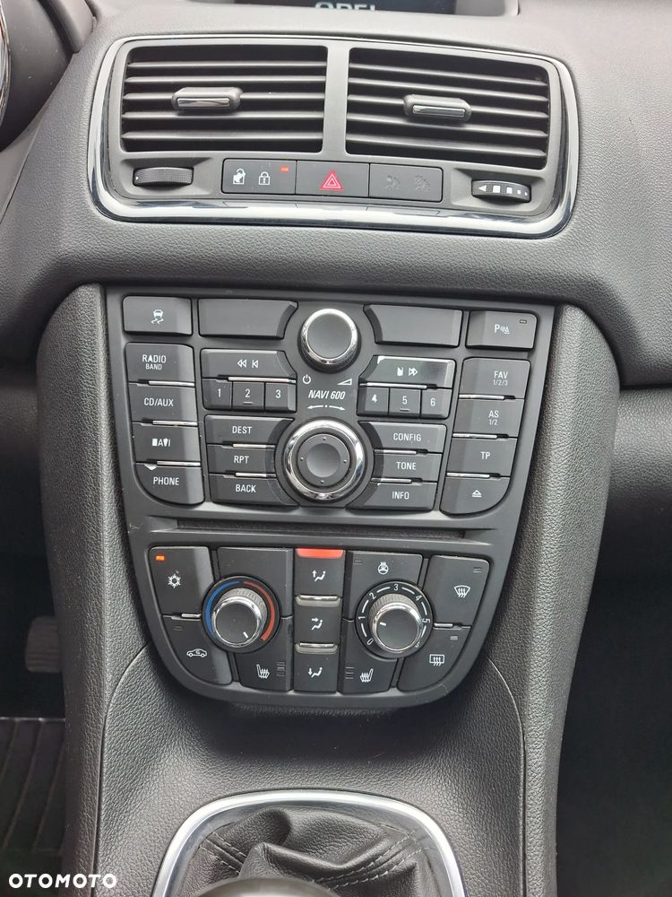 Opel Meriva 1.4 T Cosmo - 25