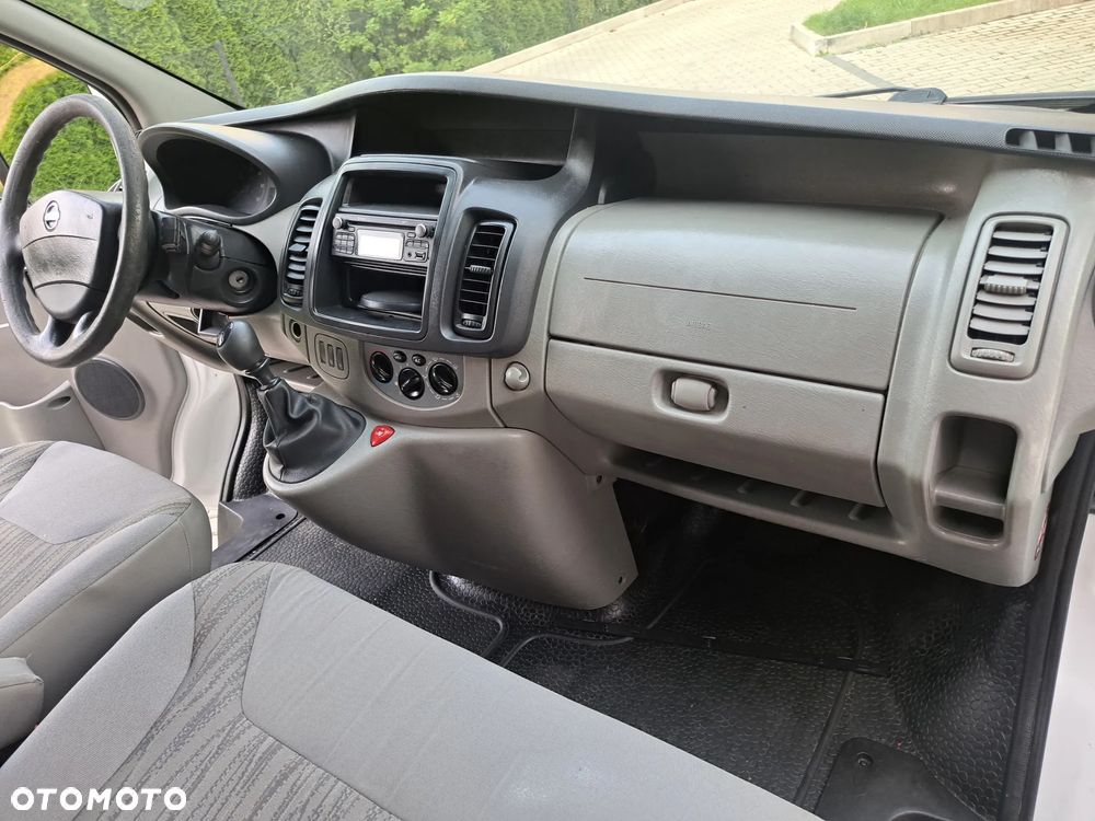Renault Trafic - 10