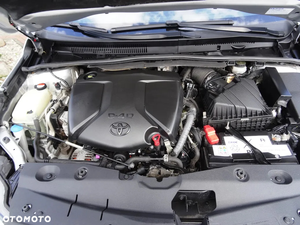 Toyota Avensis 1.6 D-4D Active - 25
