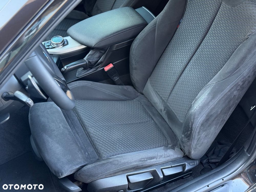 BMW Seria 2 220d - 34