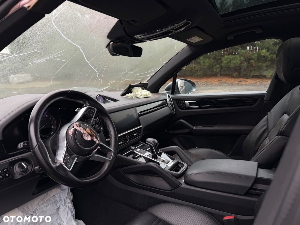 Porsche Cayenne E-Hybrid Platinum Edition - 8