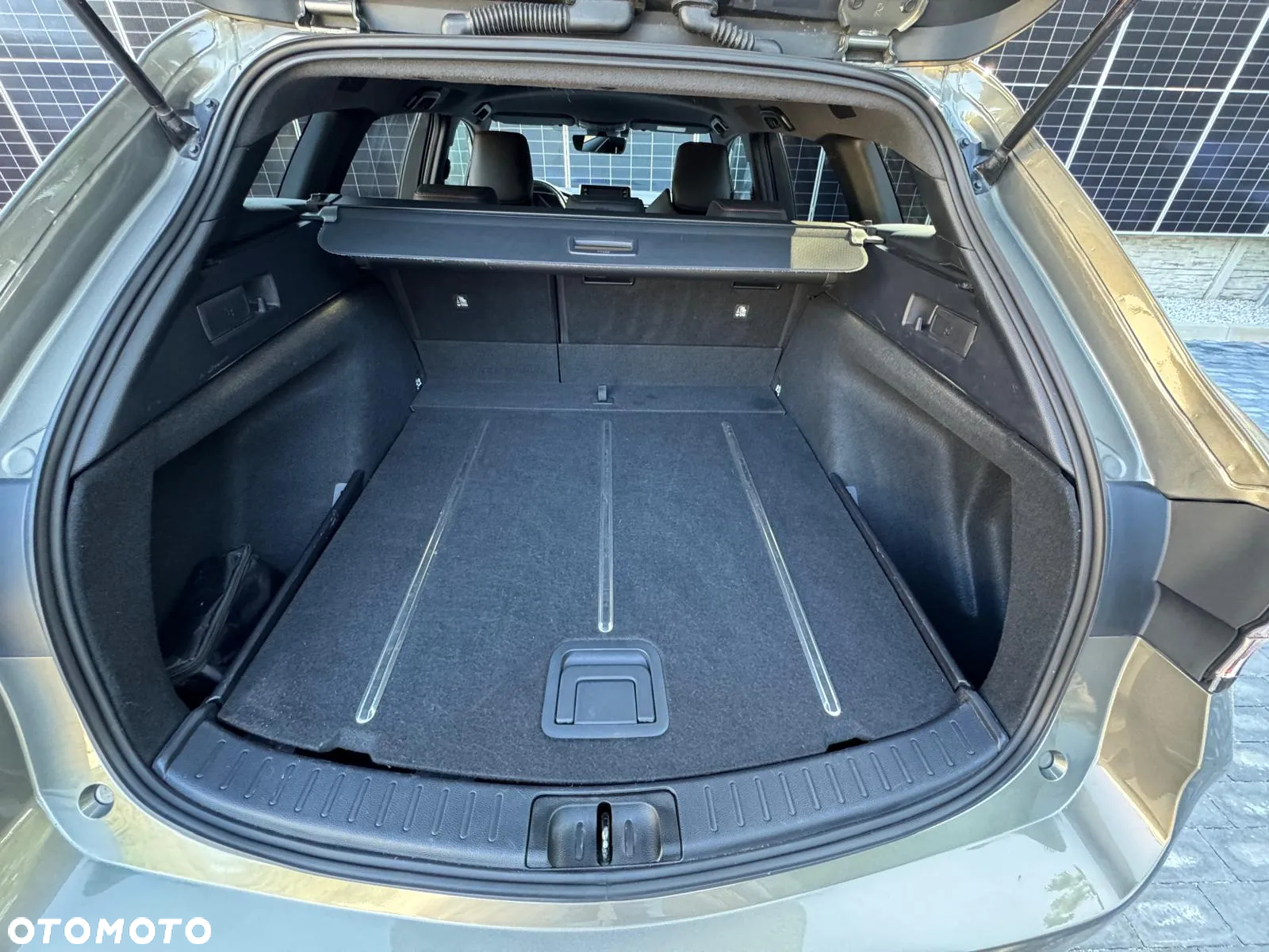 Suzuki Swace 1.8 Hybrid Premium Plus CVT - 18