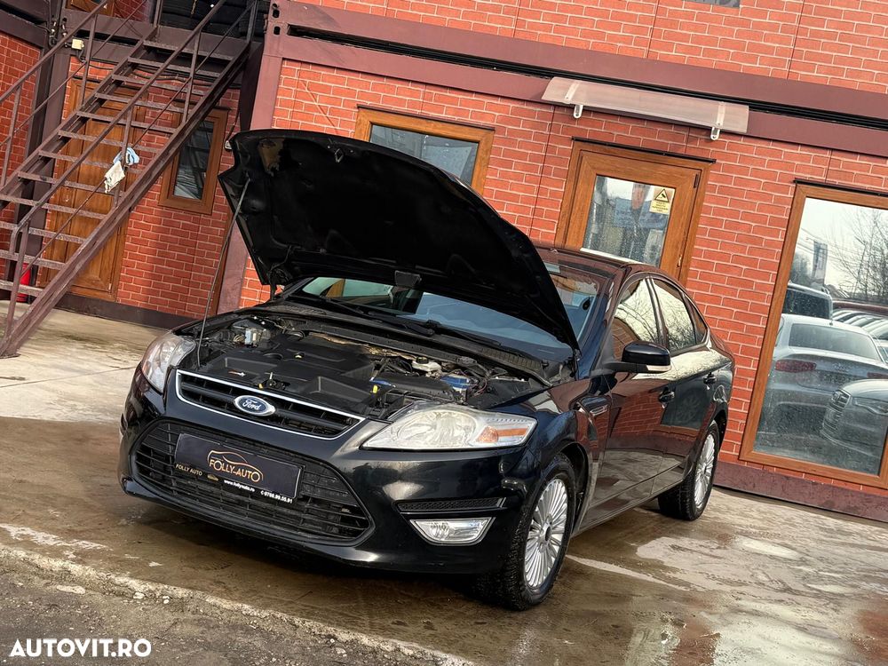 Ford Mondeo - 35
