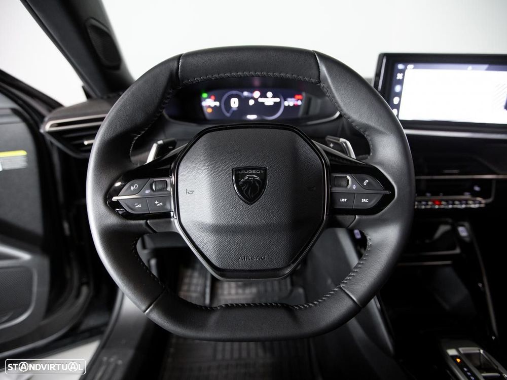 Peugeot 2008 1.2 PureTech Allure EAT8 - 14