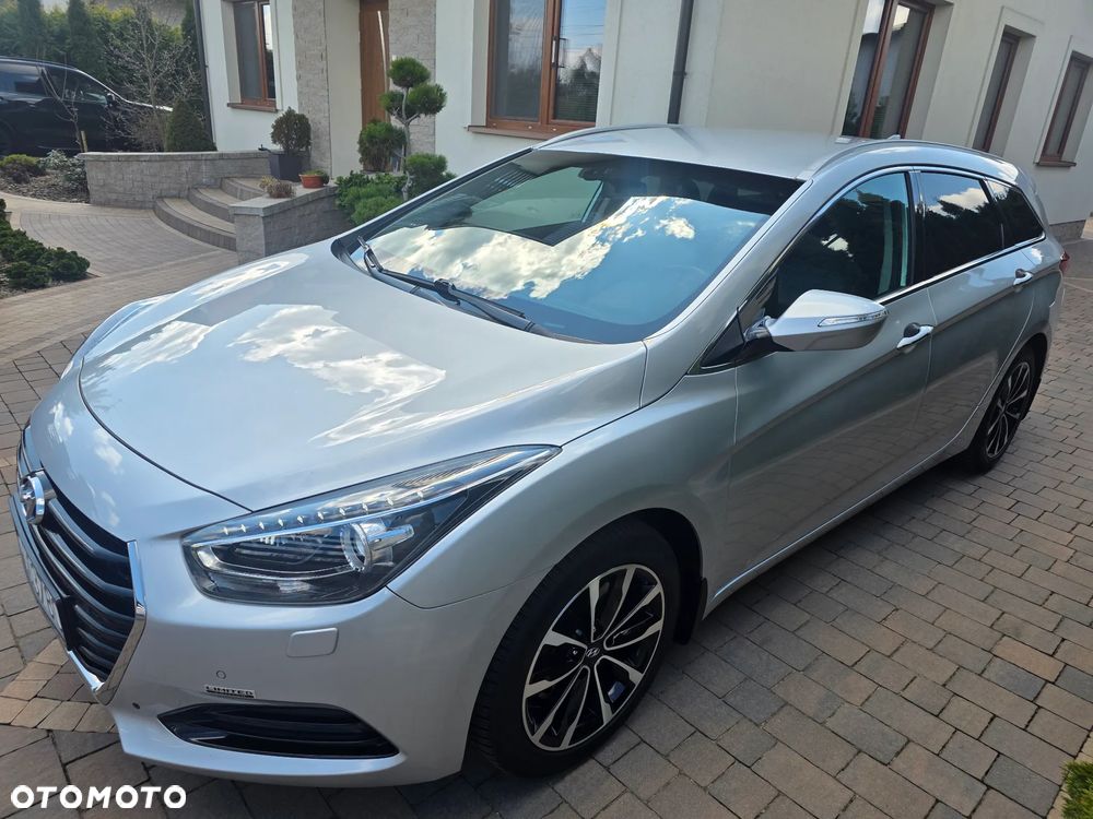 Hyundai i40 Kombi 1.7 CRDi DCT Premium - 19