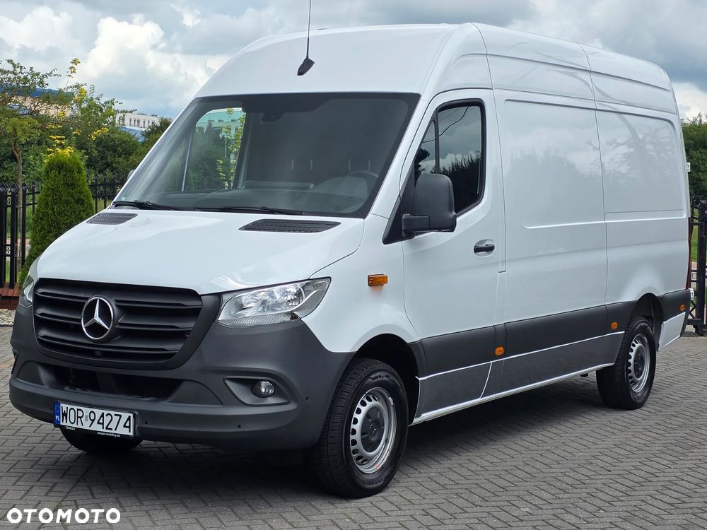 Mercedes-Benz Sprinter 317 - 19