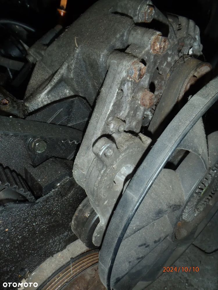 silnik wałek wałki ssący  obudowa wałka vw passat b5 audi a4 skoda seat 1.8 20v adr 058 103 373 d bez egr turbo jak nowy - 4