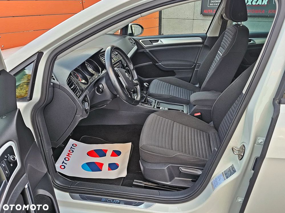 Volkswagen Golf 1.4 TSI BlueMotion Technology Cup - 14