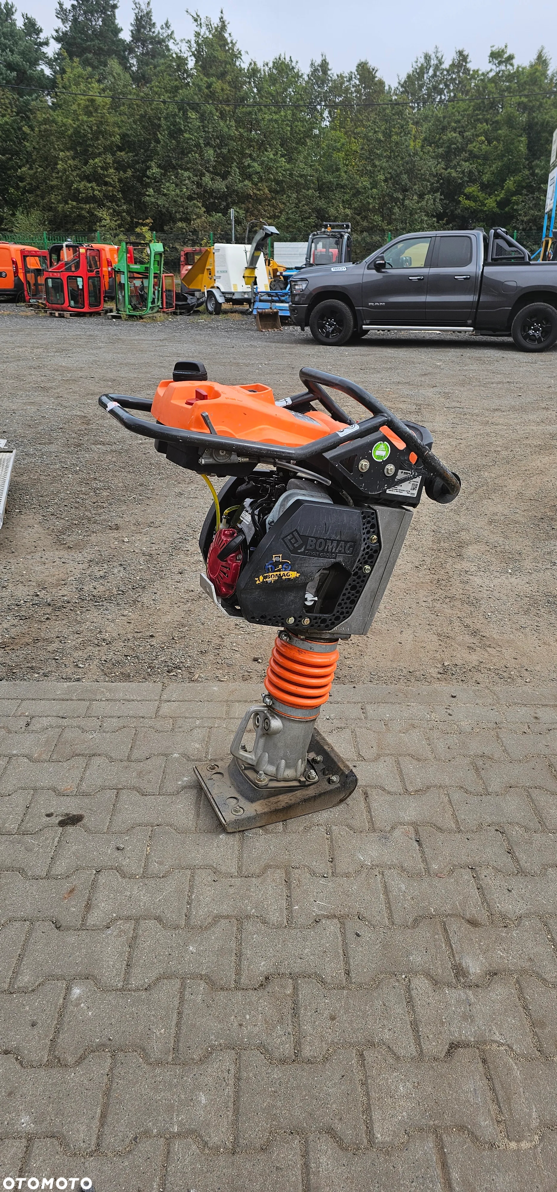 Zagęszczarka stopowa skoczek Bomag BT60 - 4