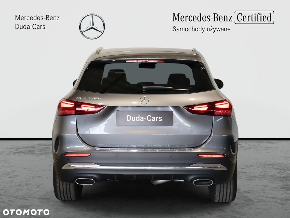 Mercedes-Benz GLA - 5