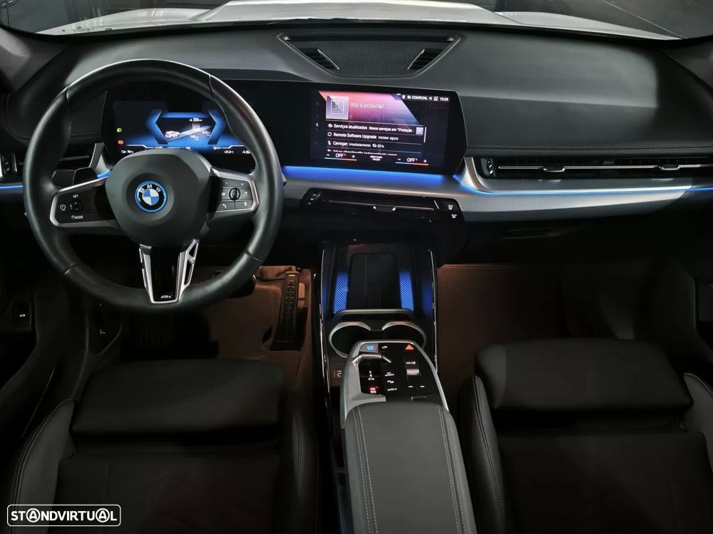 BMW iX1 xDrive30 Pack Desportivo M - 6