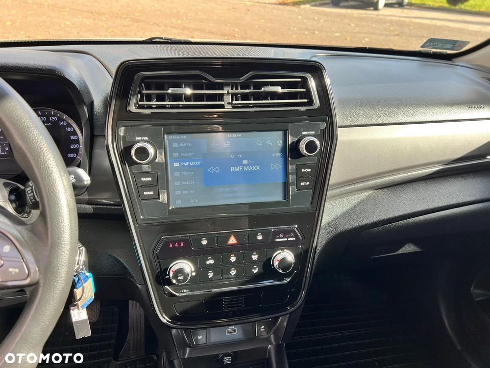 SsangYong/KGM Tivoli - 11