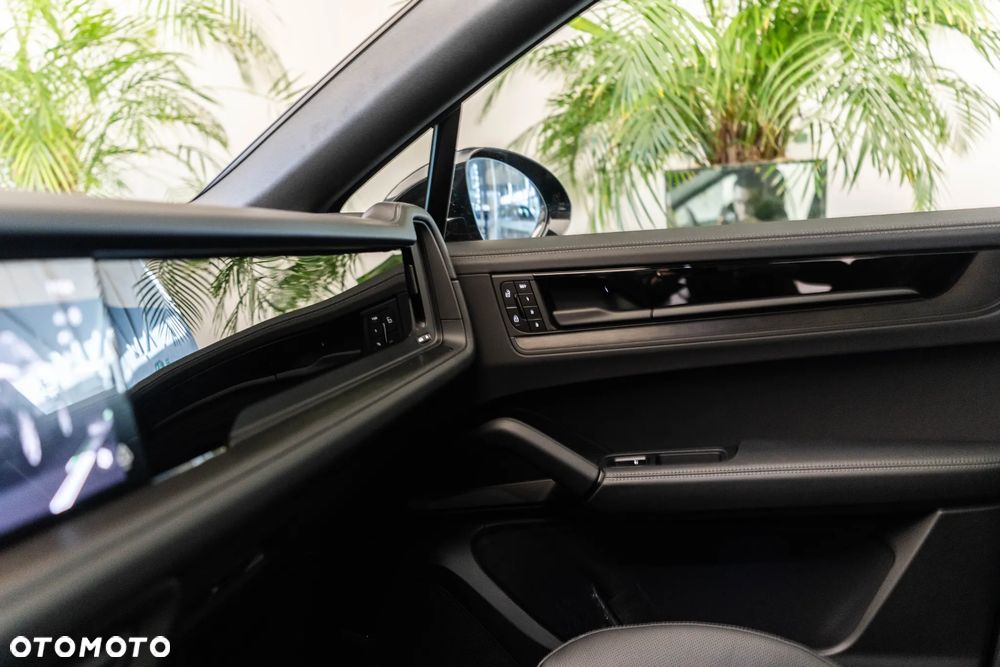 Porsche Cayenne Black Edition - 22