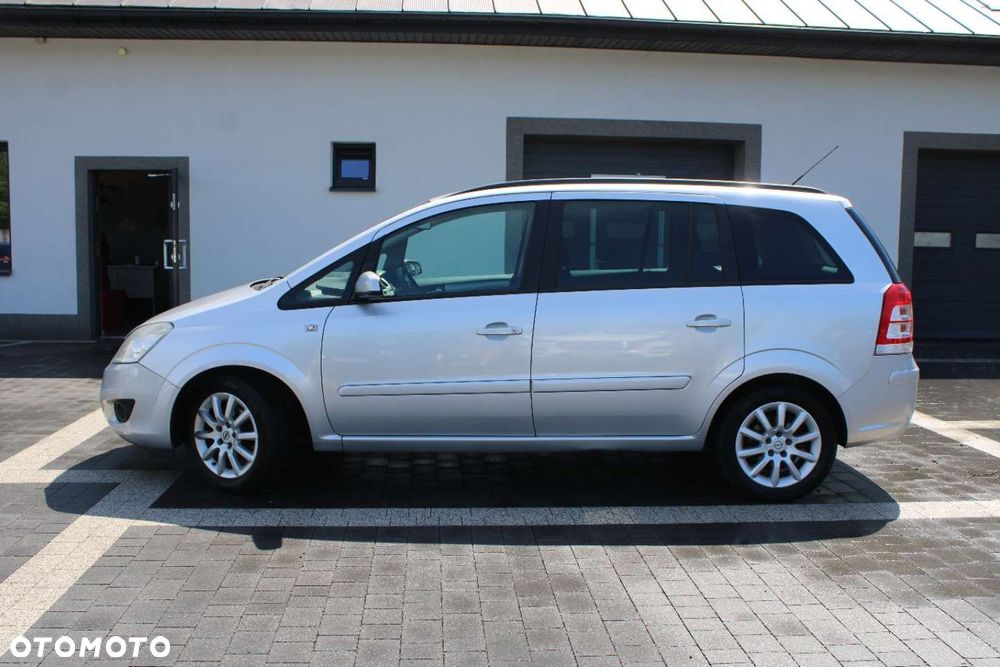 Opel Zafira - 3
