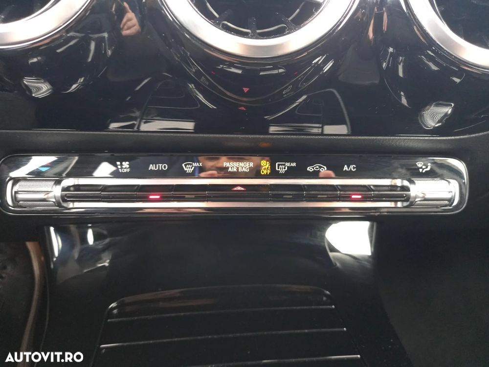 Mercedes-Benz A 180 - 21