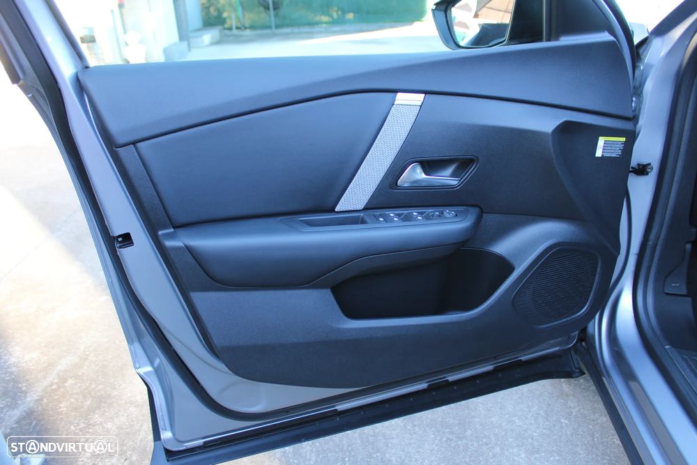 Citroën C4 X PureTech 130 Stop&Start EAT8 PLUS - 48