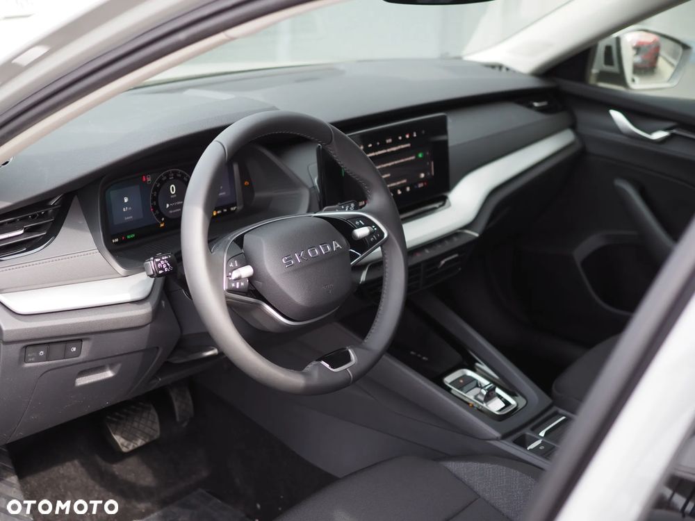 Skoda Octavia 1.5 TSI mHEV Drive Essence DSG - 14