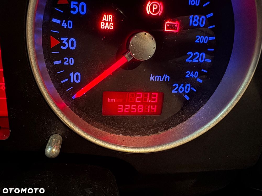 Audi TT Coupé 1.8T - 9