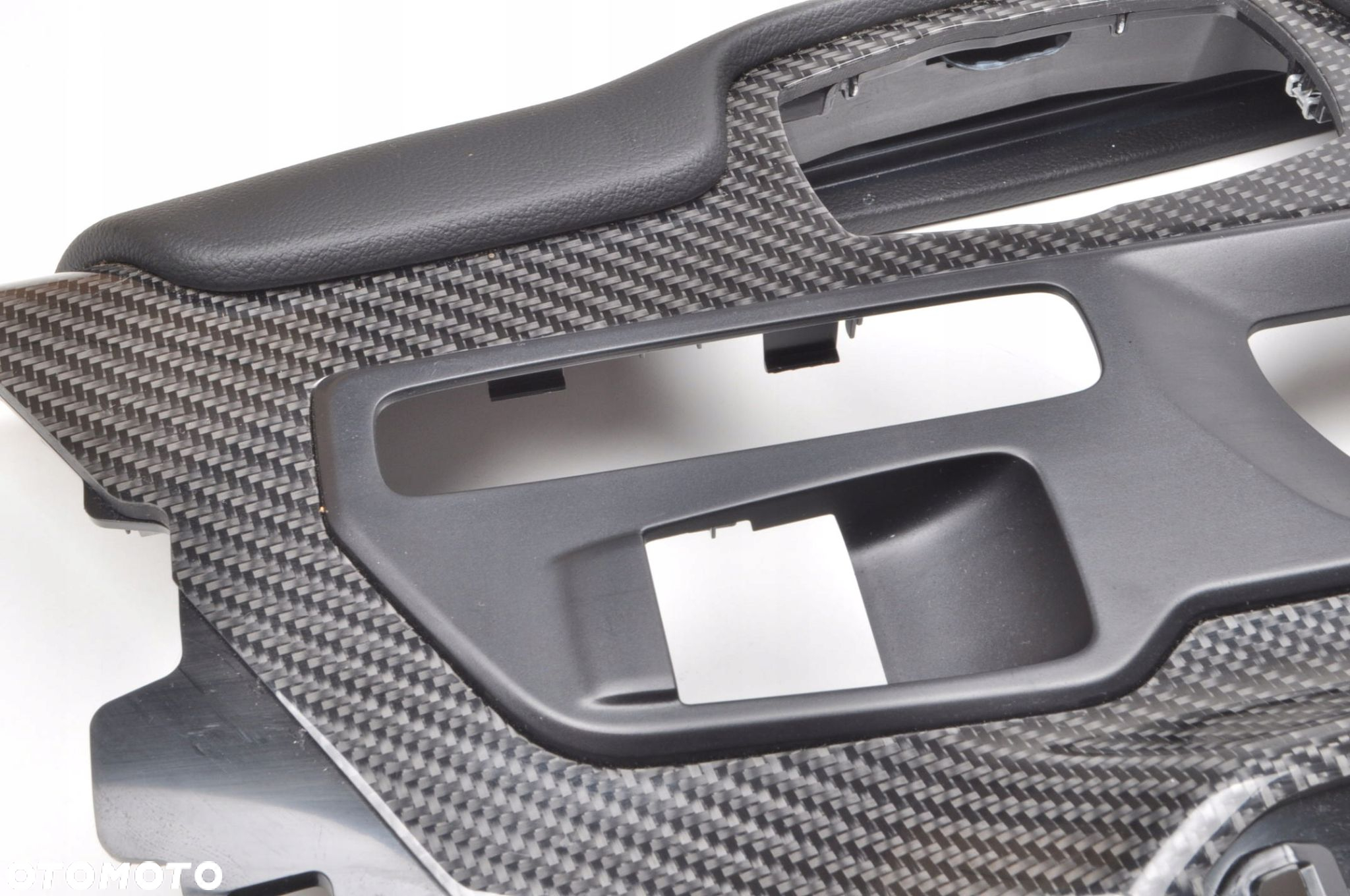 TOYOTA SUPRA MK5 LISTWA WEWNĘTRZNA DEKOR TUNEL ANGLIK 23R 6826408 - 5