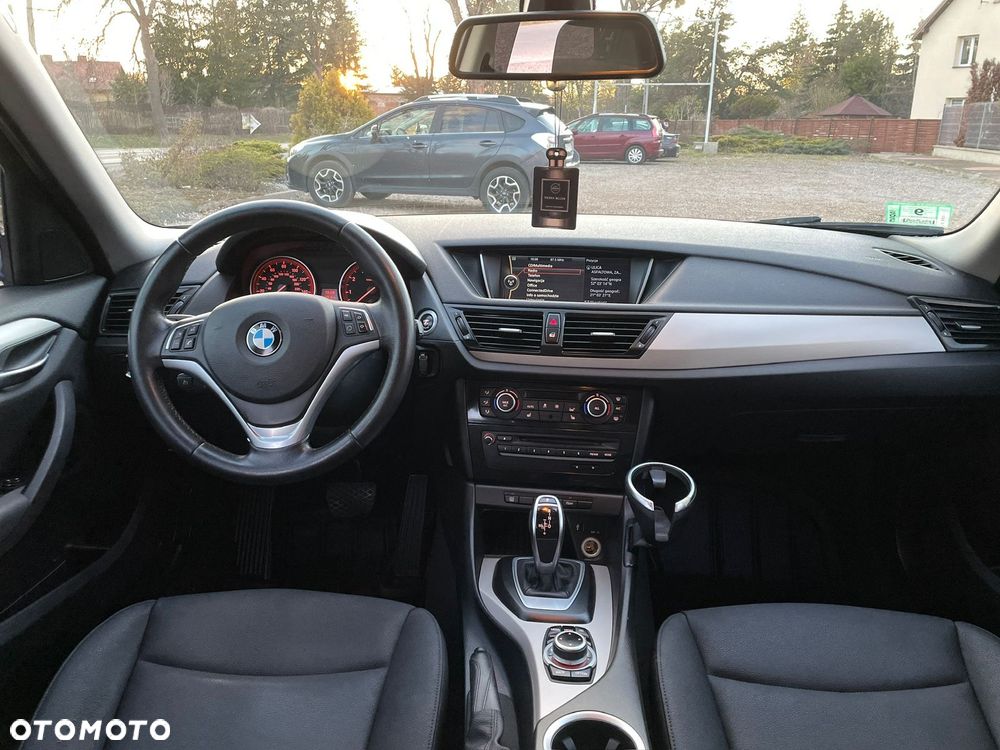 BMW X1 xDrive28i Sport Line - 7
