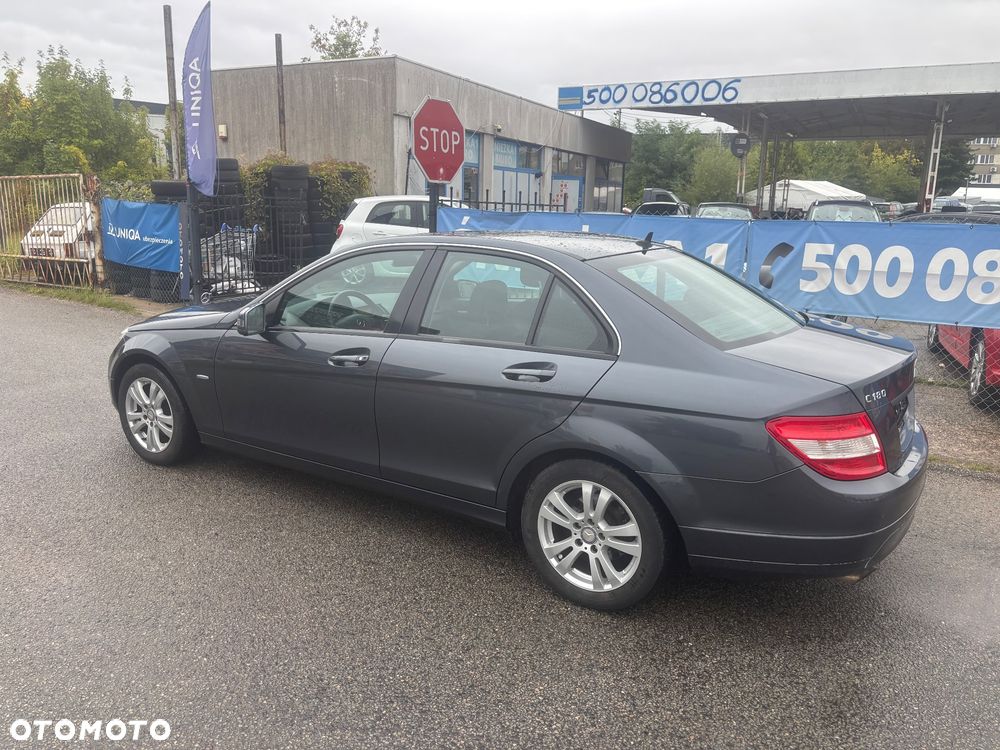 Mercedes-Benz Klasa C 180 CGI Automatik BlueEFFICIENCY - 12
