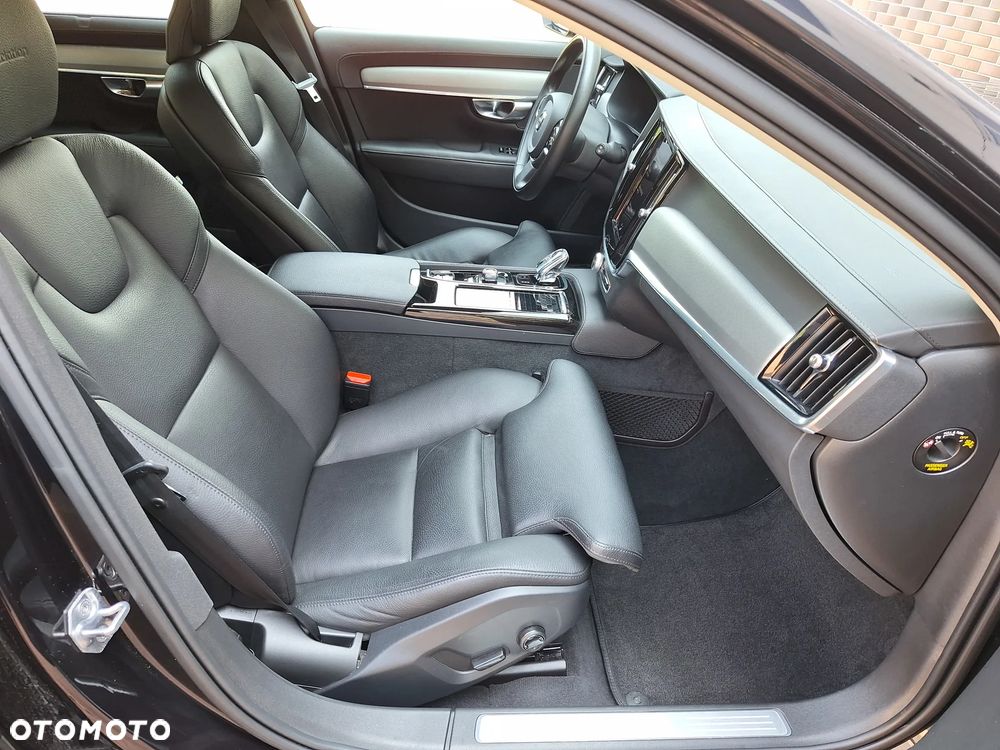 Volvo V90 T8 AWD Plug-In Hybrid Inscription - 23