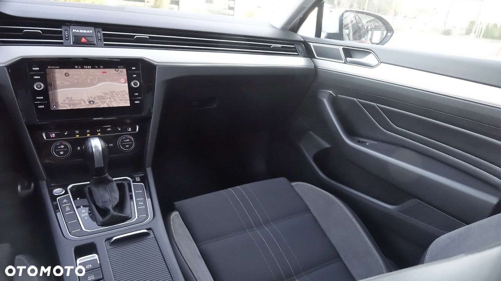 Volkswagen Passat Alltrack - 33