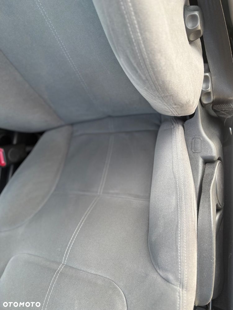 Alfa Romeo GT 1.8TS Impression - 14