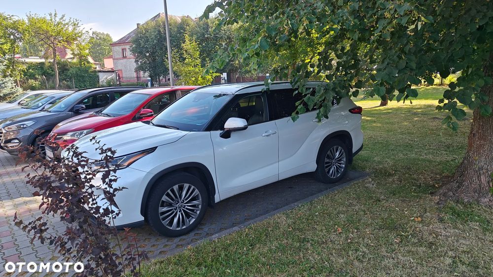 Toyota Highlander - 3