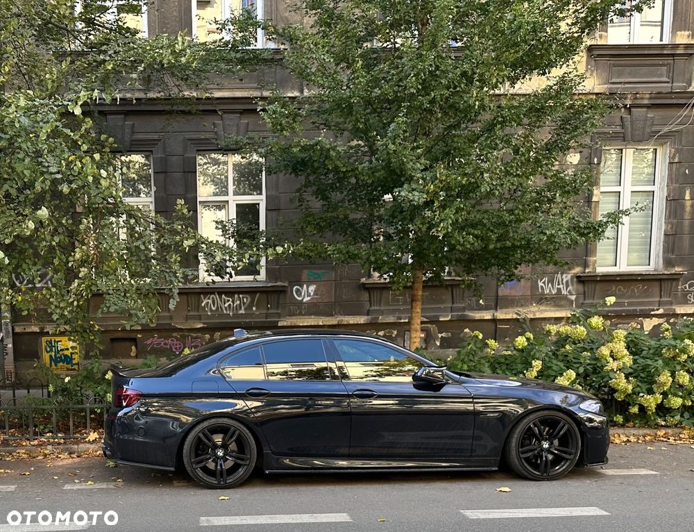 BMW Seria 5 530d xDrive - 11