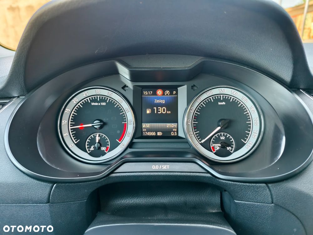 Skoda Octavia 2.0 TDI DSG Style - 27